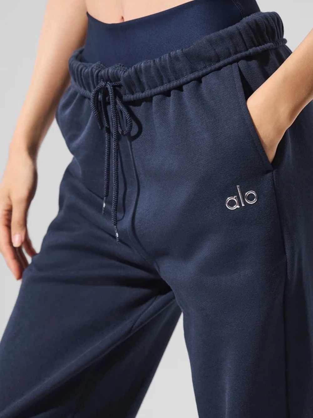 Alo Accolade Sweatpant in Navy